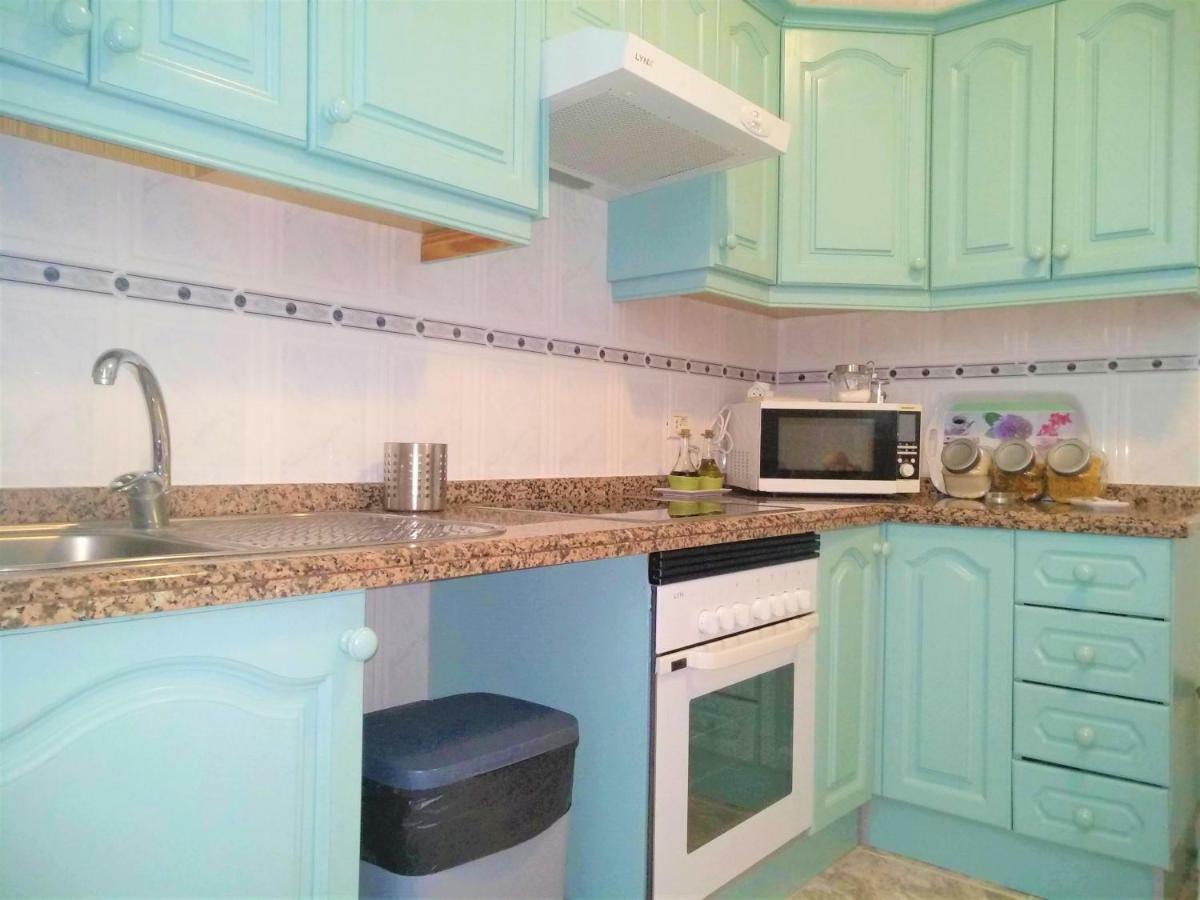 Bright Spacious Apartment, 2 Min Walk From Beach カンデラリア エクステリア 写真